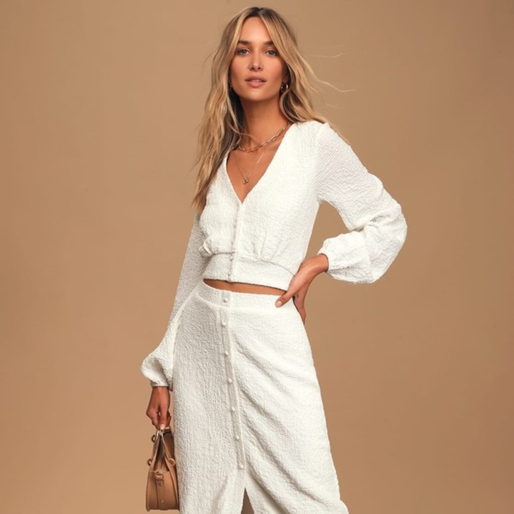white long sleeve button down crop top